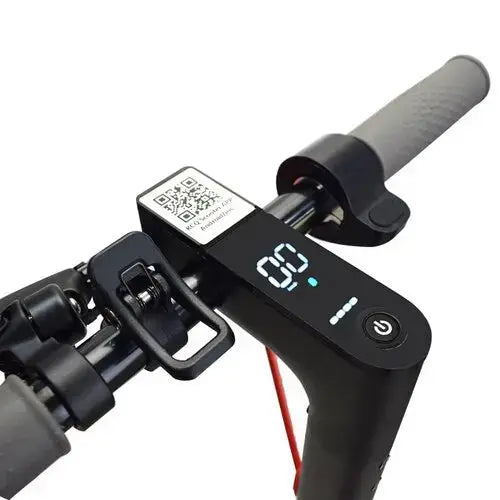 Elscooter med appstyrning och 30 km/h topphastighet
